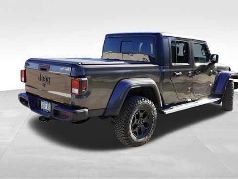 Used 2022 Jeep Gladiator Sport AWD/4WD image 3