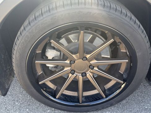 Used 2023 Tesla Model Y Long Range image 14