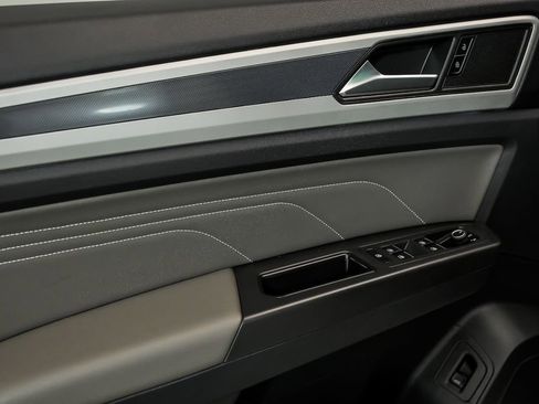 Certified 2023 Volkswagen Atlas Cross Sport SEL image 8