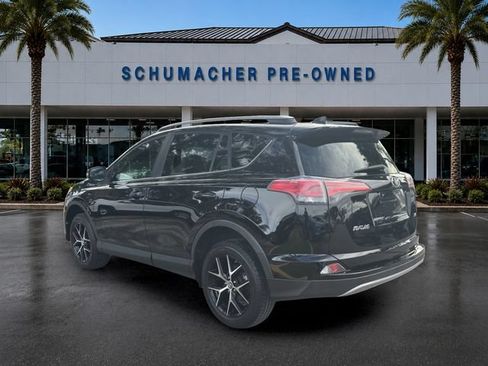 Used 2018 Toyota RAV4 SE w/ Power Extra Value Package FWD image 5