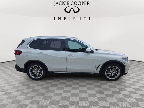 Used 2023 BMW X5 xDrive45e AWD/4WD image 4