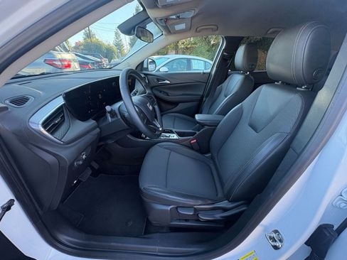 Used 2025 Buick Encore GX Preferred image 25