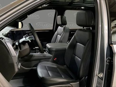 Used 2026 Chevrolet Tahoe Z71 w/ Sun And Tow Package AWD/4WD image 13