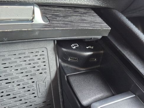 Used 2021 Mercedes-Benz GLE 350 4MATIC image 15
