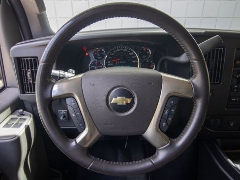 Used 2019 Chevrolet Express 3500 Extended w/ Driver Convenience Package RWD image 23