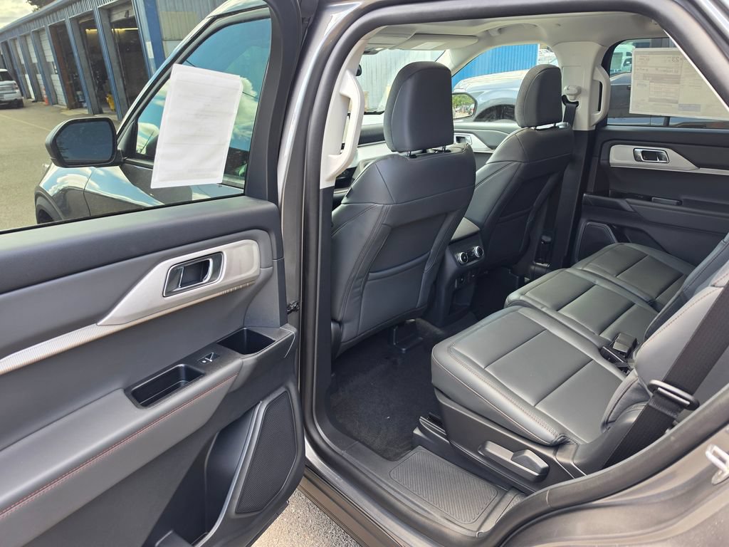 New 2026 Ford Explorer Active w/ Active Comfort Package AWD/4WD image 15