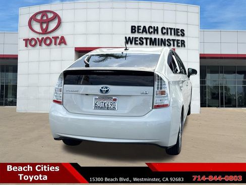 Used 2010 Toyota Prius Two FWD image 11