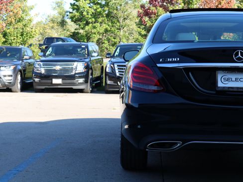 Used 2015 Mercedes-Benz C 300 4MATIC image 8