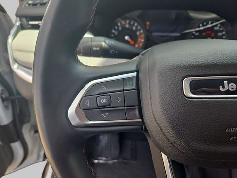 Used 2022 Jeep Compass Limited AWD/4WD image 19