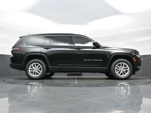New 2026 Jeep Grand Cherokee L 4WD image 17