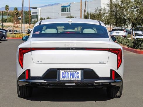 New 2025 Kia K4 GT-Line image 8