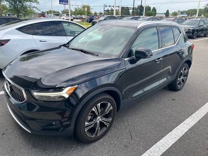 Used 2021 Volvo XC40 T5 Inscription w/ Advanced Package