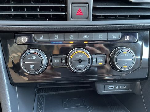 Used 2024 Volkswagen Jetta GLI Autobahn w/ GLI Black Package image 44