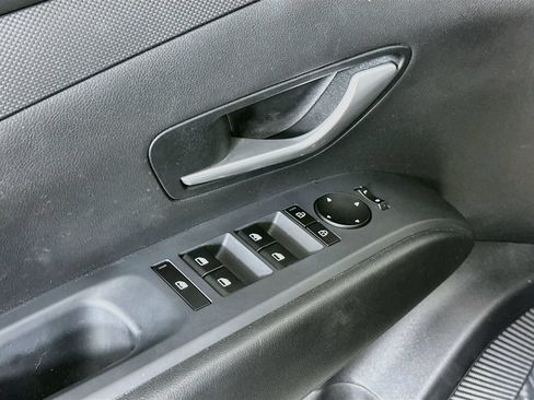 Used 2026 Hyundai Tucson SE FWD image 11