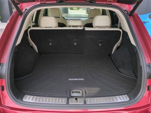 Used 2026 Genesis GV70 2.5T Select image 12