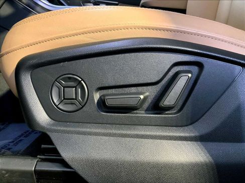 Used 2023 Audi Q7 3.0T Premium Plus image 39