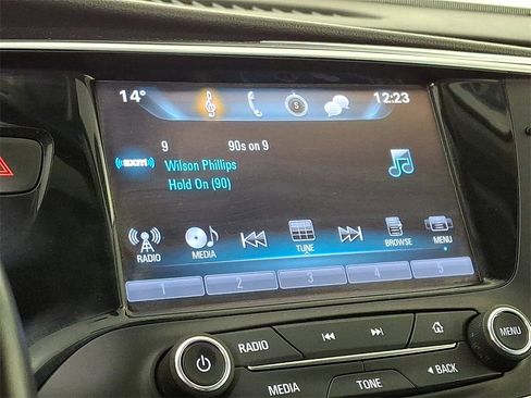 Used 2020 Buick Envision Essence image 19