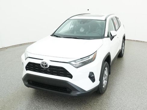 New 2025 Toyota RAV4 XLE image 5