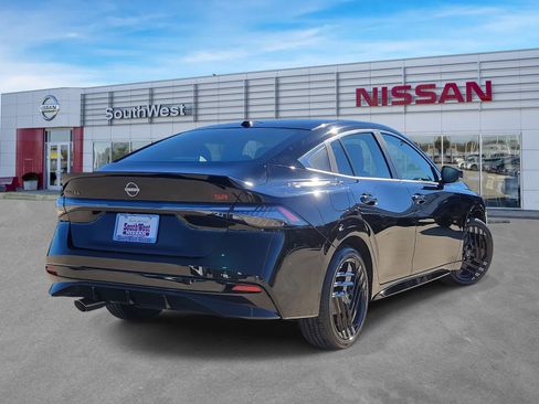 New 2026 Nissan Sentra SR w/ Floor Mat Package image 6