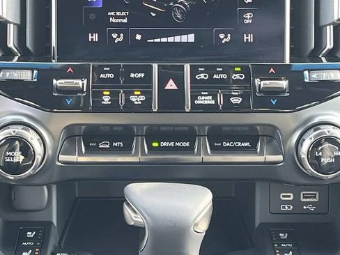 Certified 2024 Lexus LX 600 4WD w/ Appearance Package image 17