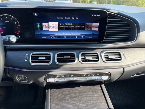 Certified 2025 Mercedes-Benz GLE 350 4MATIC image 6
