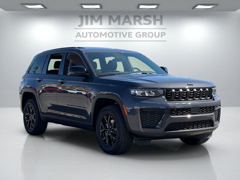 New 2026 Jeep Grand Cherokee Altitude AWD/4WD image 8