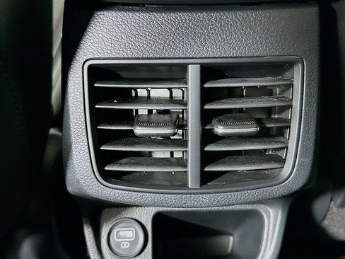 Used 2022 Kia Seltos S FWD image 25