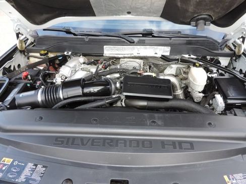 Used 2017 Chevrolet Silverado 2500 LT w/ LT Convenience Package AWD/4WD image 21