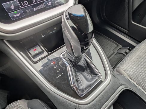 Used 2022 Subaru Outback Premium image 30