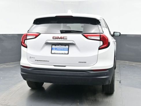 Used 2022 GMC Terrain SLE w/ LPO, Floor Liner Package image 3
