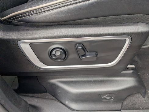 Used 2019 RAM 1500 Laramie image 45