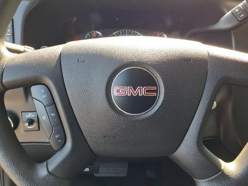 Used 2024 GMC Savana 2500 w/ Driver Convenience Package RWD image 5