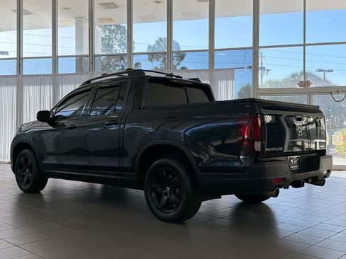 Used 2023 Honda Ridgeline Black Edition image 3