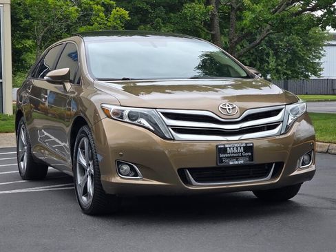 Used 2014 Toyota Venza Limited w/ Tow Prep Package AWD/4WD image 2