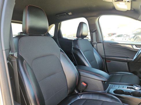 Used 2024 Ford Escape ST-Line FWD image 30