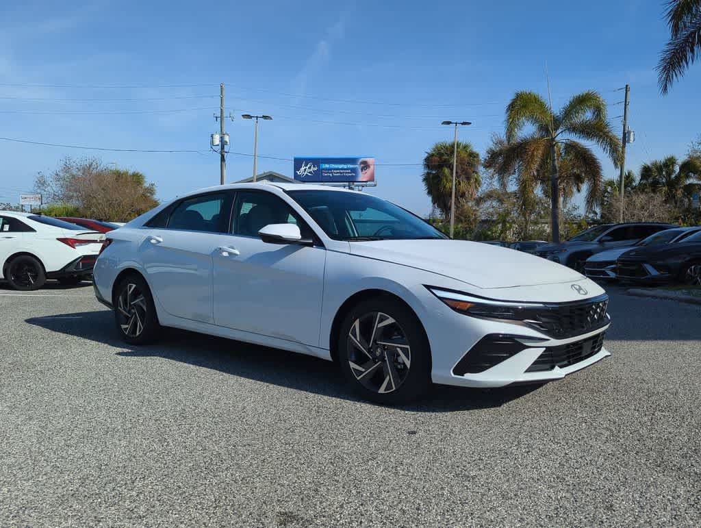 New 2026 Hyundai Elantra Limited FWD image 9