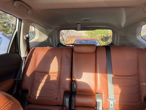 Used 2018 Nissan Rogue SL w/ Premium Package image 30