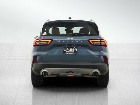 Used 2023 Ford Escape SE w/ PHEV Premium Package FWD image 4