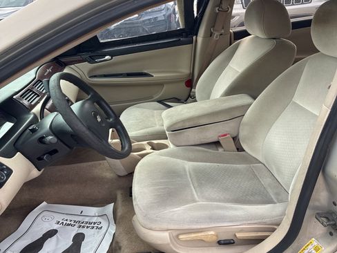Used 2010 Chevrolet Impala LS image 4
