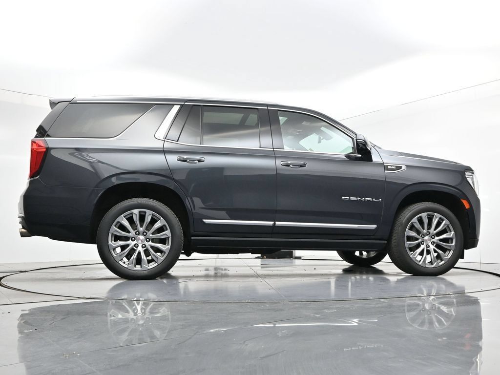 Used 2021 GMC Yukon Denali w/ Denali Premium Package AWD/4WD image 32