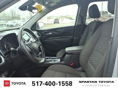 Used 2020 Chevrolet Equinox LT w/ Driver Convenience Package image 13