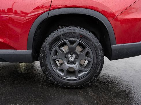 New 2025 Honda Pilot TrailSport image 10