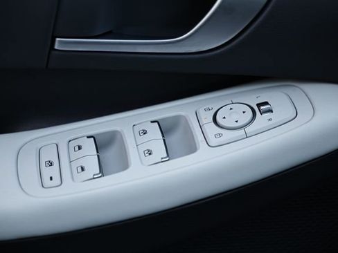 Certified 2025 Hyundai Sonata SEL image 15