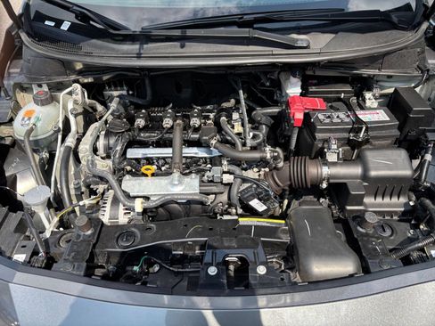 Used 2025 Nissan Versa SV FWD image 31