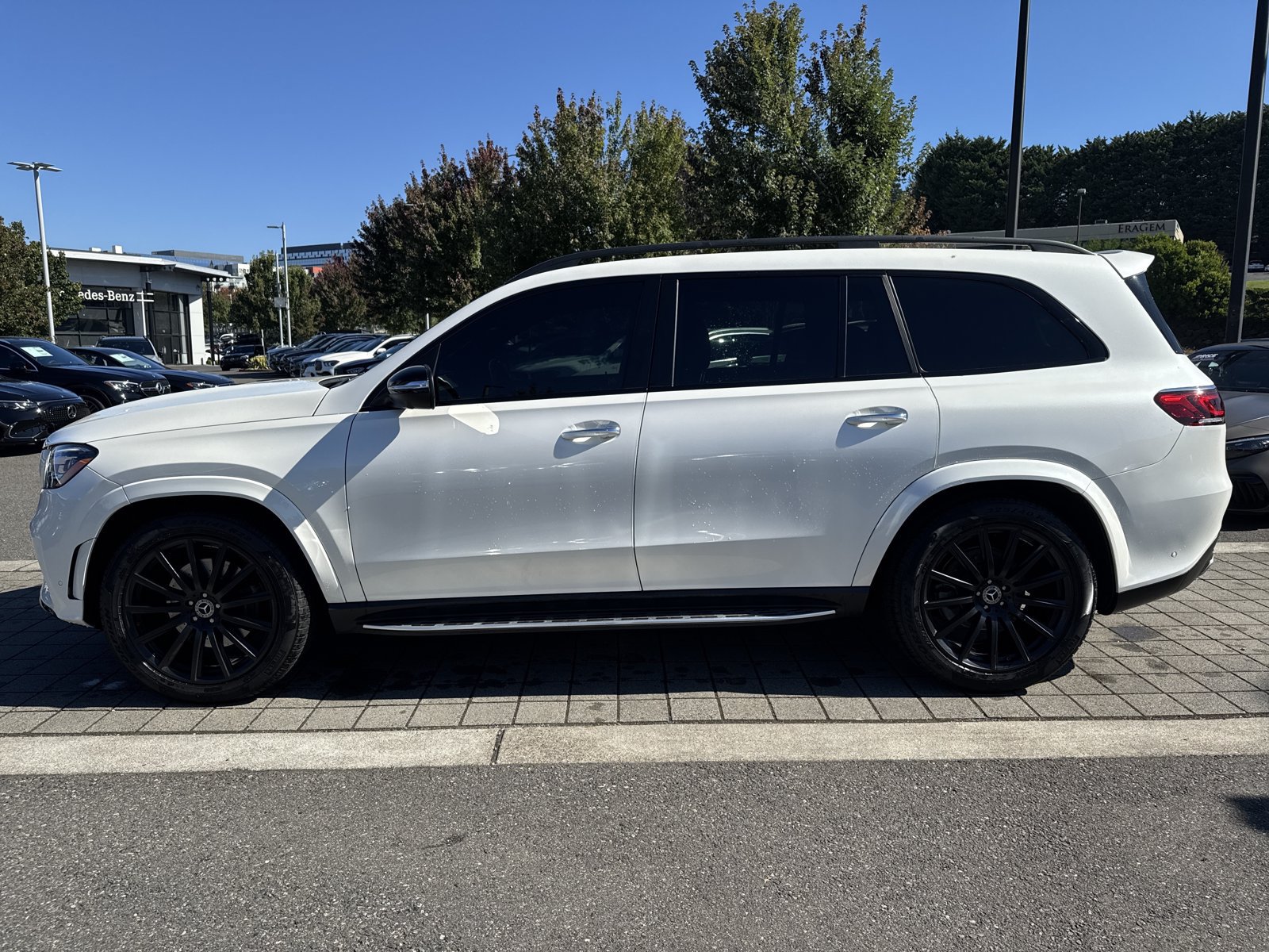 Used 2021 Mercedes-Benz GLS 580 4MATIC image 9