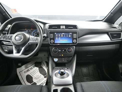 Used 2022 Nissan Leaf S image 28