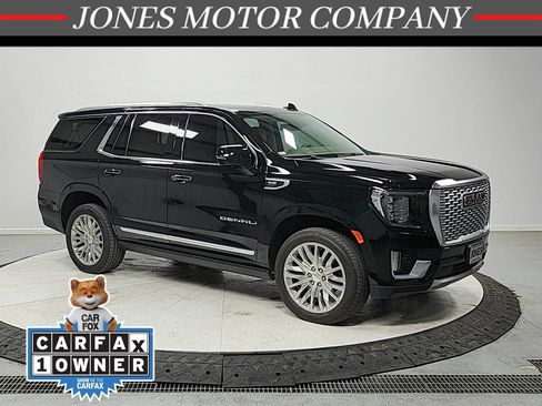 Used 2023 GMC Yukon Denali w/ LPO, Floor Liner Package AWD/4WD image 1