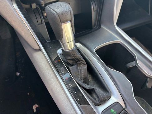 Used 2019 Honda Accord LX image 31