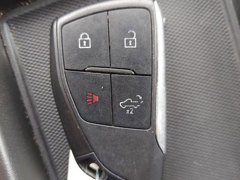 Used 2024 Chevrolet Silverado 2500 LT AWD/4WD image 22