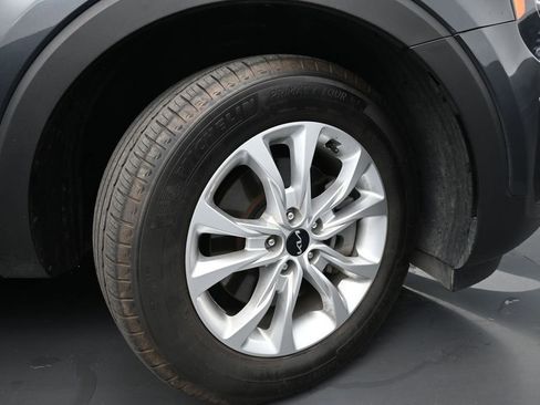 Used 2022 Kia Telluride LX AWD/4WD image 37